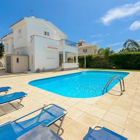 Merab Center Villas Ayia Napa Habitación foto