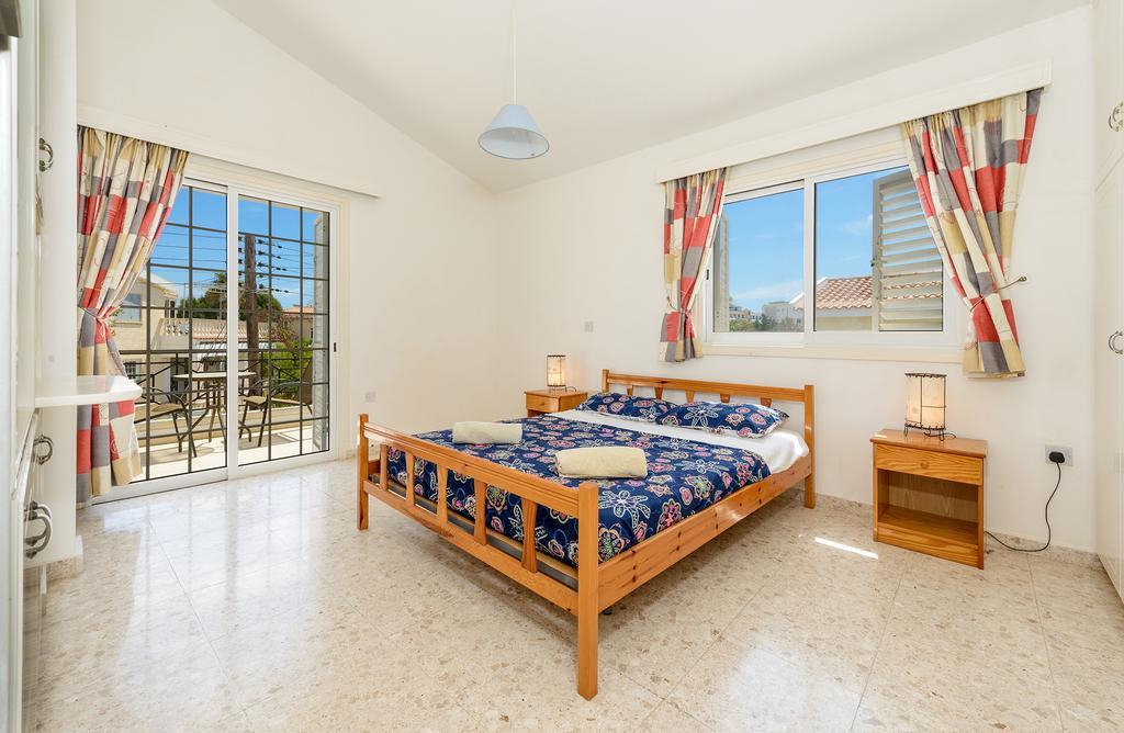 Merab Center Villas Ayia Napa Habitación foto