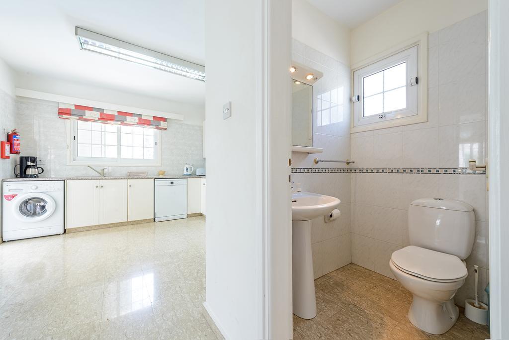 Merab Center Villas Ayia Napa Habitación foto