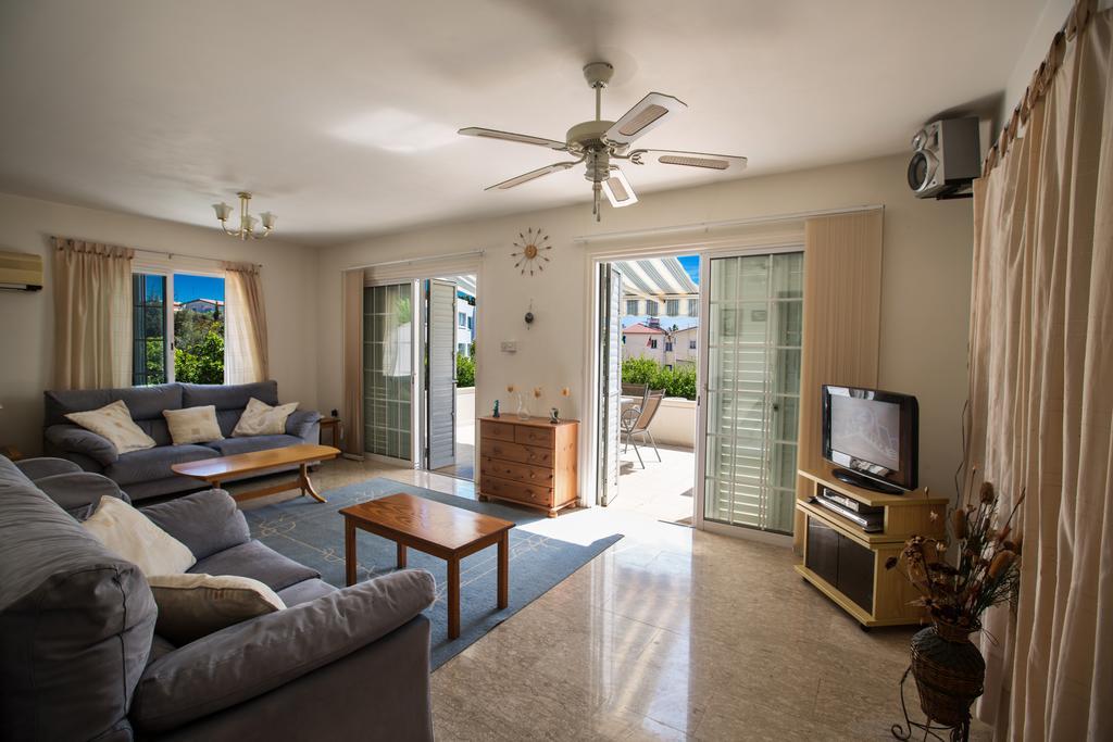 Merab Center Villas Ayia Napa Exterior foto